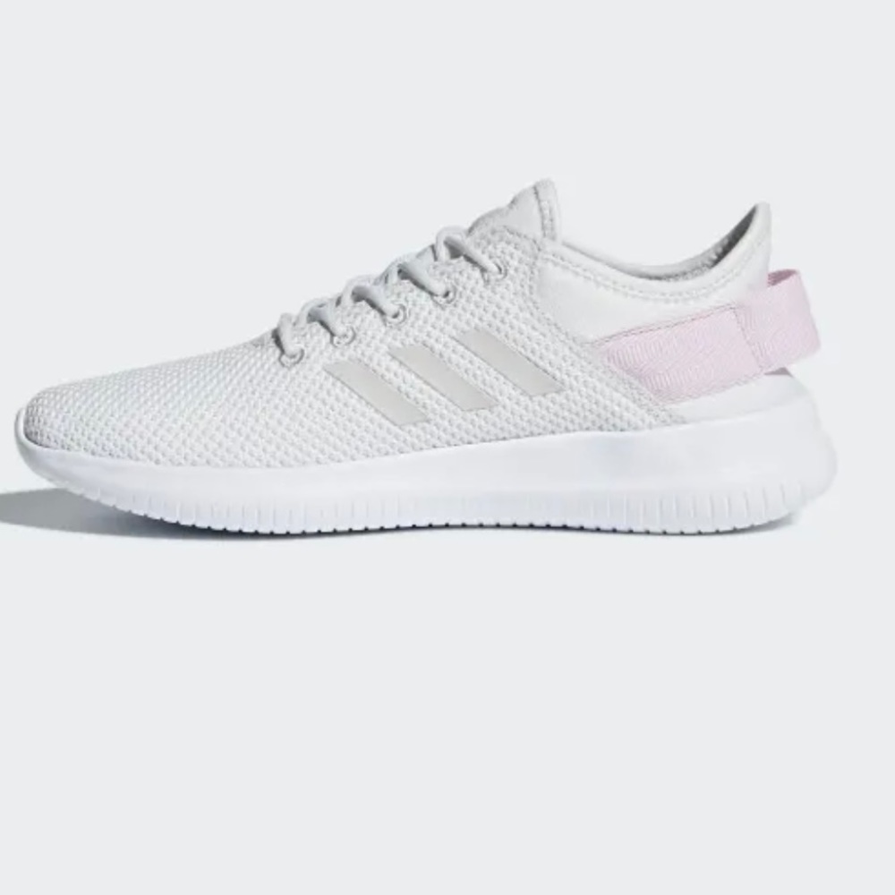 NWOT Cloudfoam Qt Flex Shoes